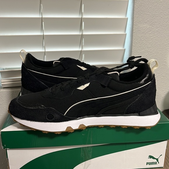 NWT Men's Puma Rider Future Vintage Casual Sneakers - Black Suede - 39016702 - Picture 10 of 11